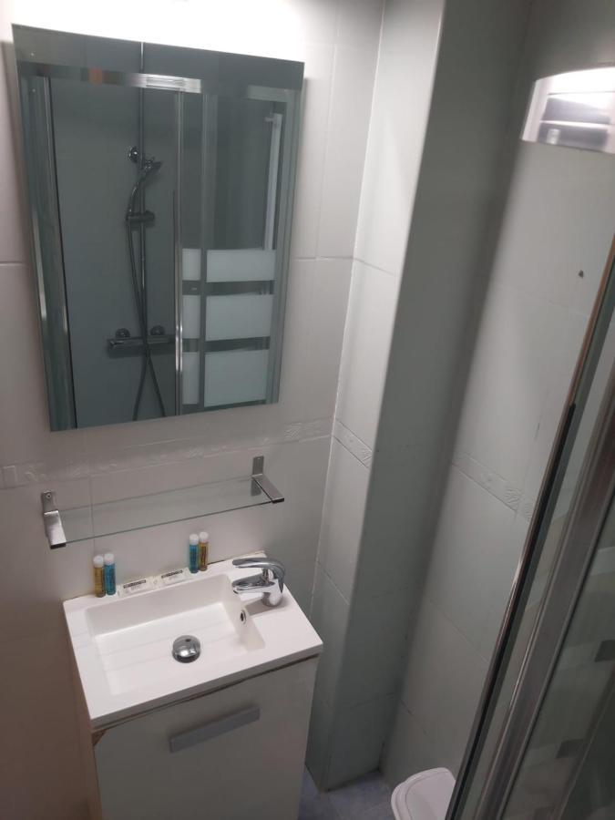 Appartement Cozy Studio Reina Sofia Amparo à Madrid Extérieur photo